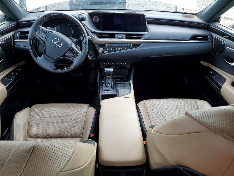2021 LEXUS ES 300H LUXURY 8
