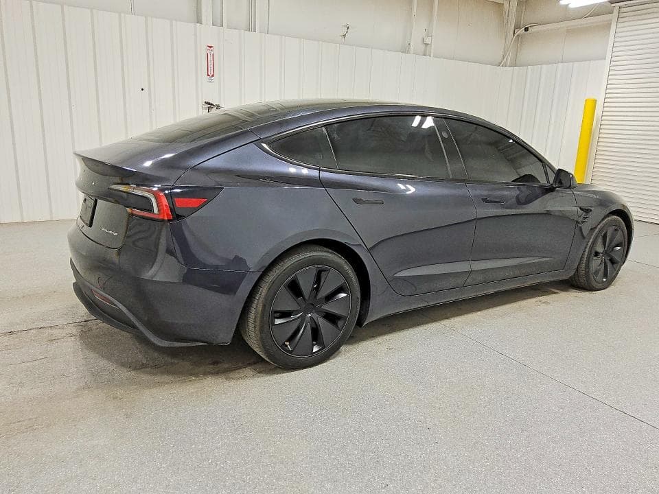 2024 TESLA MODEL 3 3