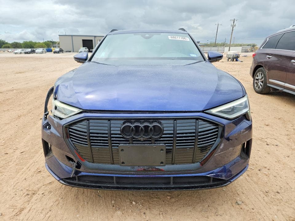 2022 AUDI E-TRON PREMIUM 5