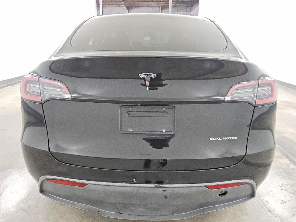 2022 TESLA MODEL Y 6