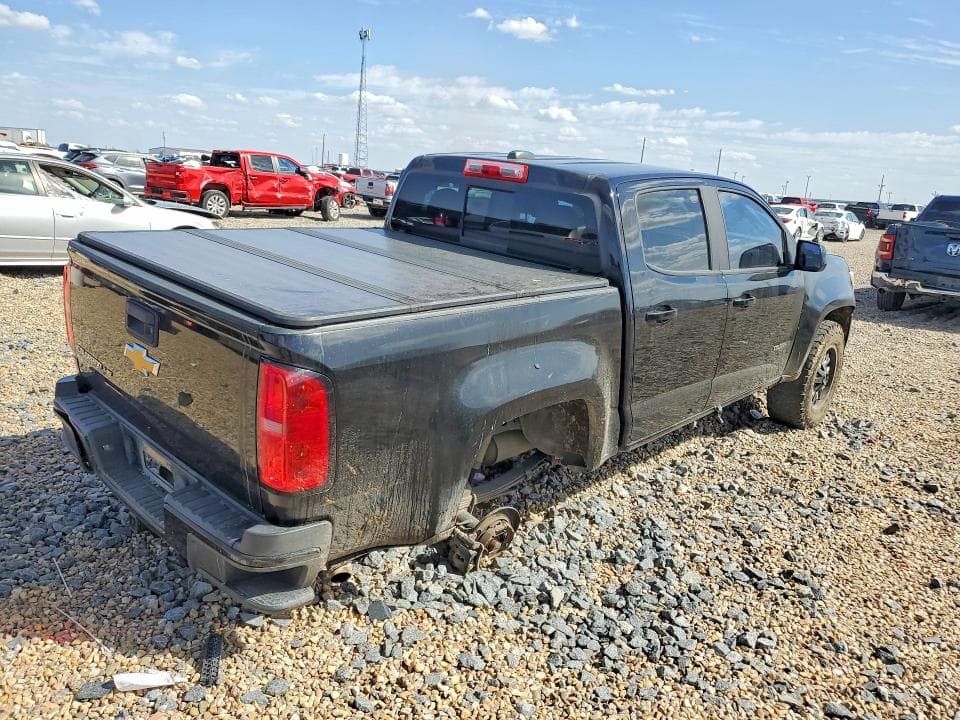2017 CHEVROLET COLORADO Z71 3