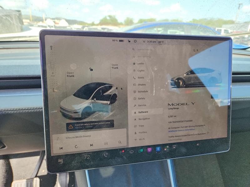 2026 TESLA MODEL Y 9