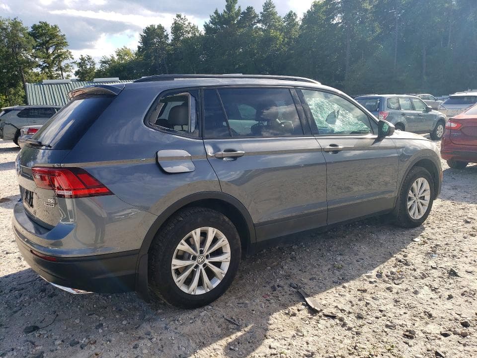 2018 VOLKSWAGEN TIGUAN S 3
