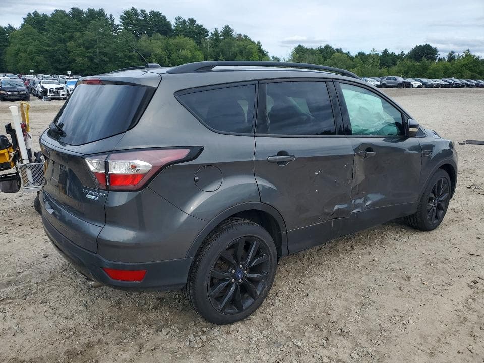 2017 FORD ESCAPE TITANIUM 3