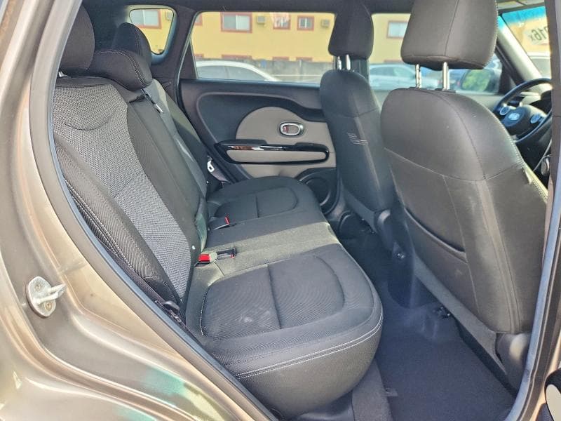 2017 KIA SOUL + 10