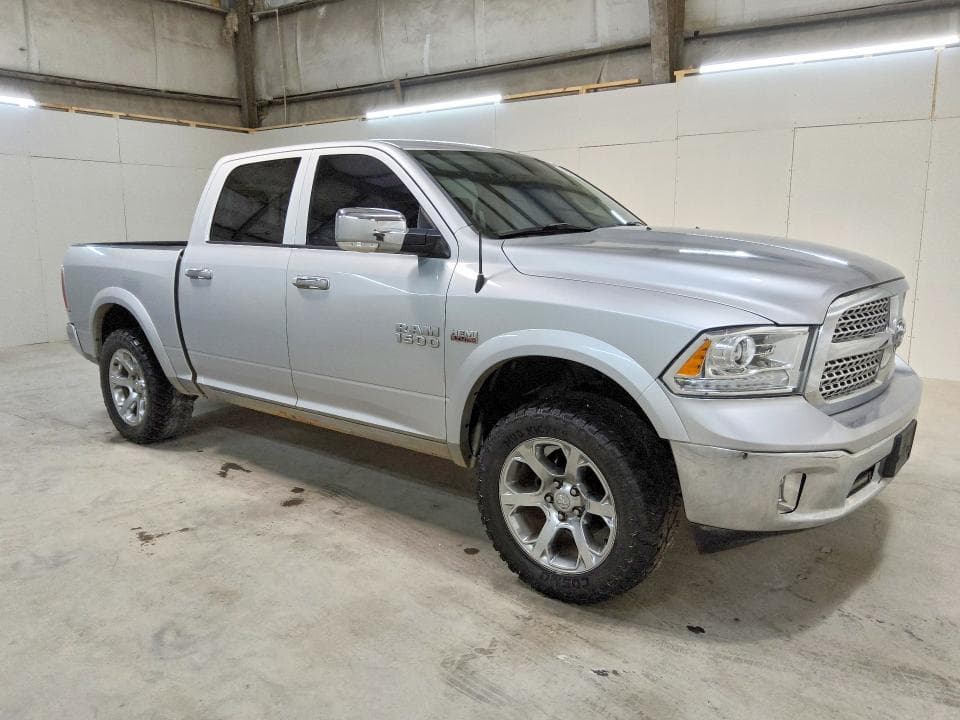 2017 RAM 1500 LARAMIE 4