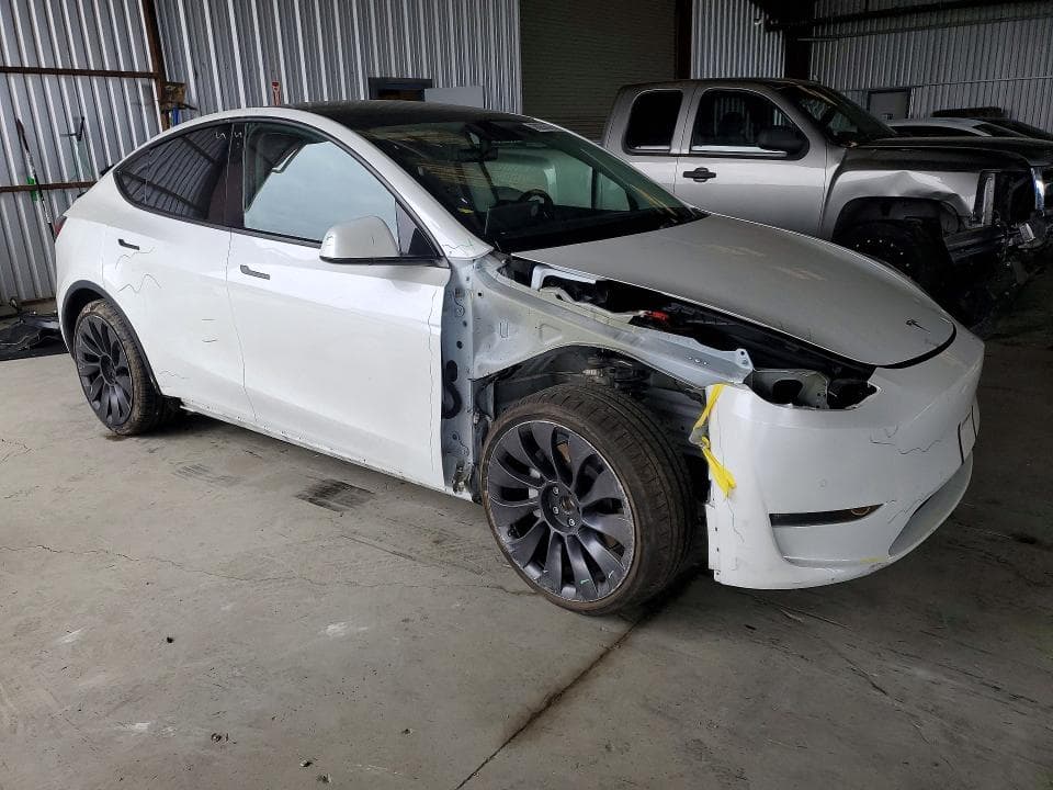 2020 TESLA MODEL Y 4