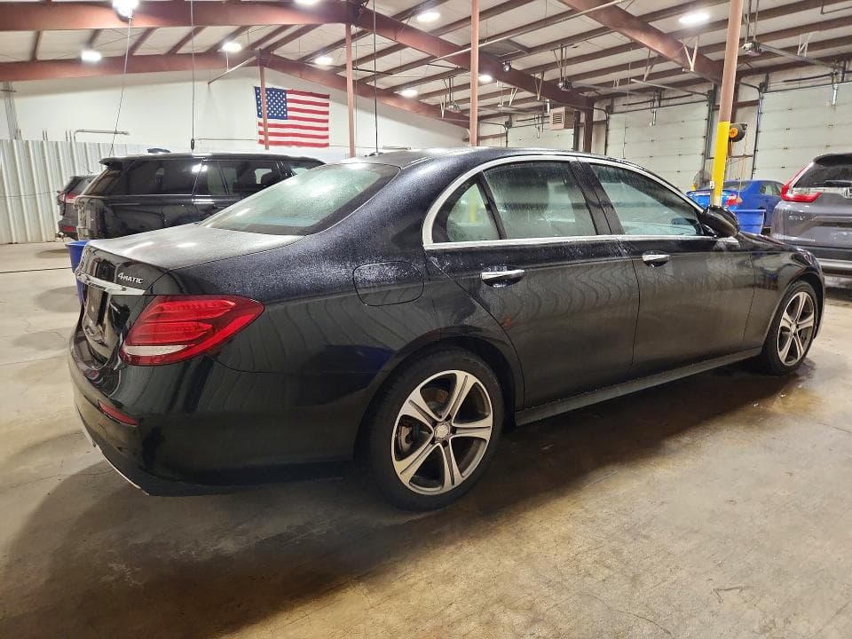 2017 MERCEDES-BENZ E 300 4MATIC 3