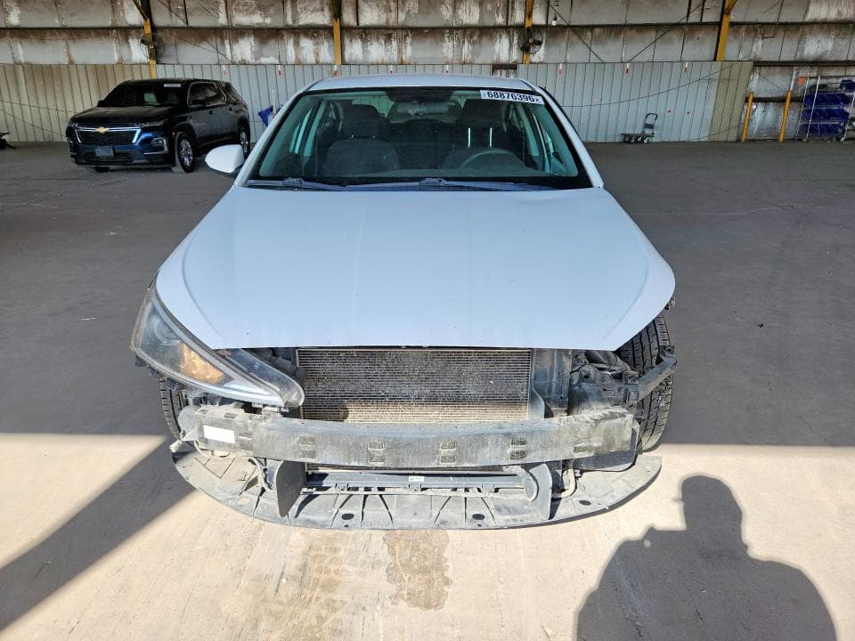 2019 HYUNDAI ELANTRA SE 5
