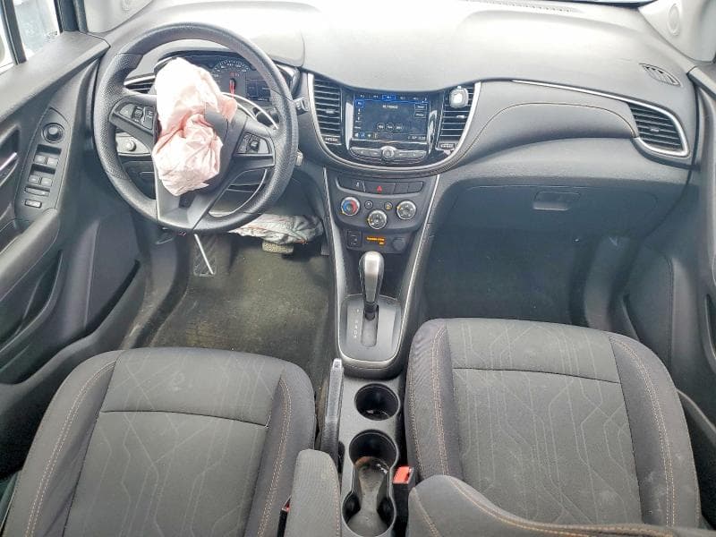 2018 CHEVROLET TRAX 1LT 8