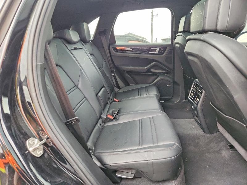 2021 PORSCHE CAYENNE 10