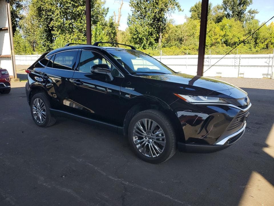 2021 TOYOTA VENZA XLE 4