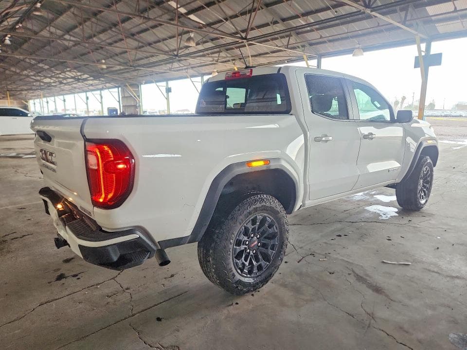 2026 GMC CANYON ELEVATION 3