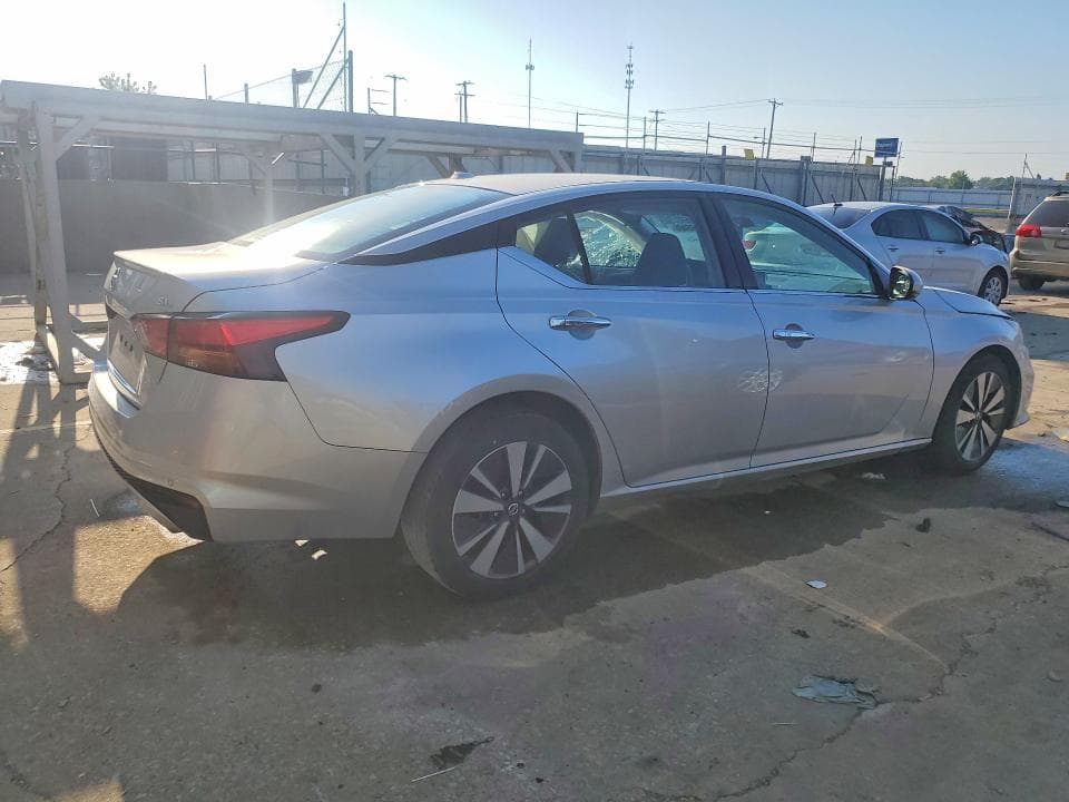 2019 NISSAN ALTIMA SL 3