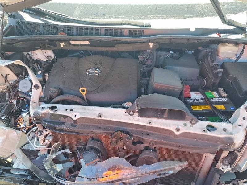 2019 TOYOTA SIENNA LIMITED PREMIUM 7-PASSENGER 12