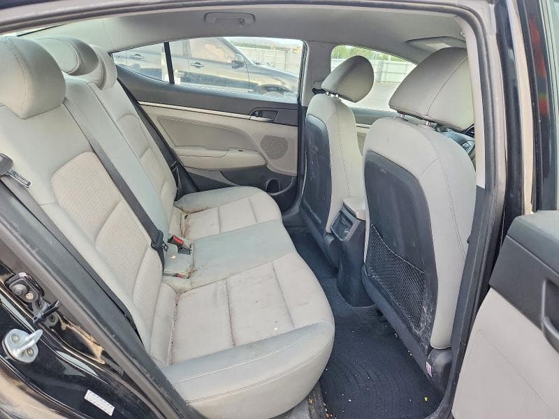 2017 HYUNDAI ELANTRA SE 10