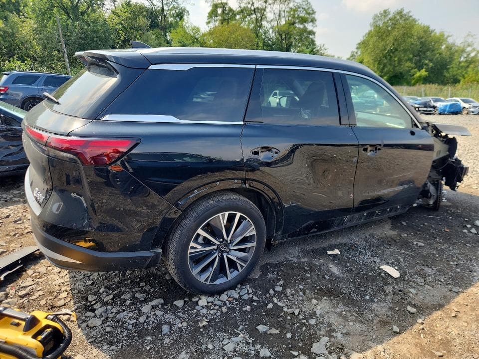 2026 INFINITI QX60 LUXE 3