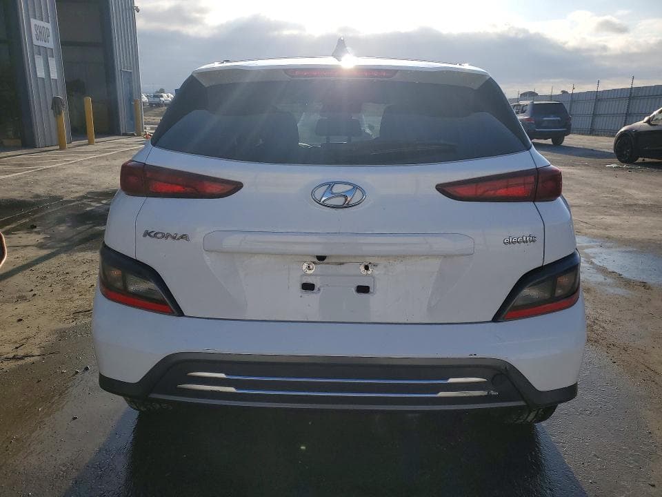 2023 HYUNDAI KONA SEL 6