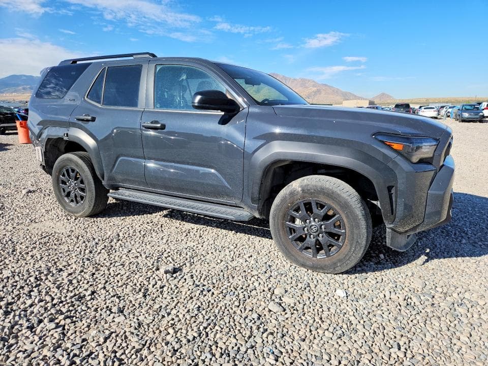2025 TOYOTA 4RUNNER SR5 4