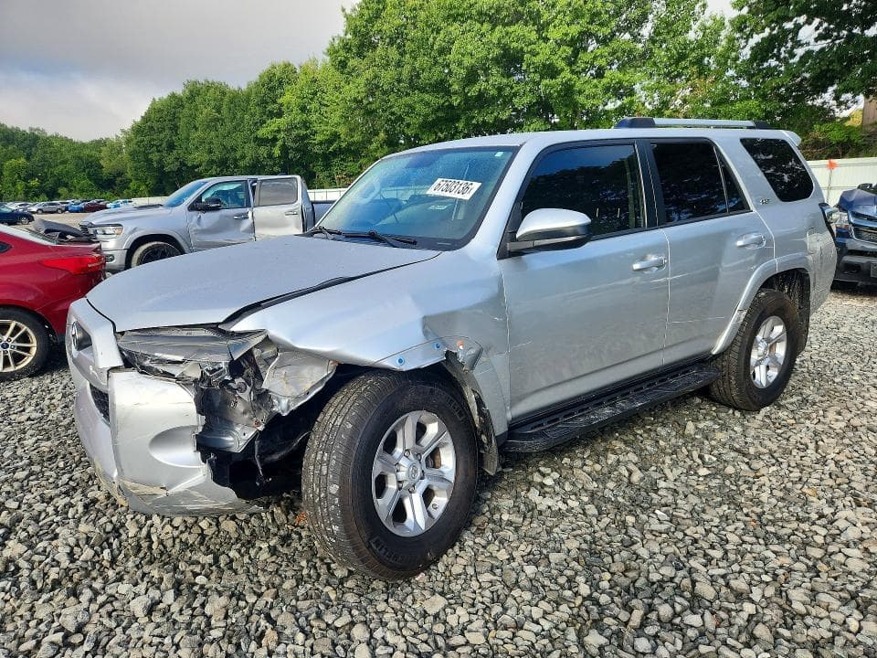 2019 TOYOTA 4RUNNER SR5 - 1