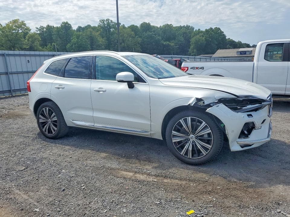 2022 VOLVO XC60 B6 INSCRIPTION 4