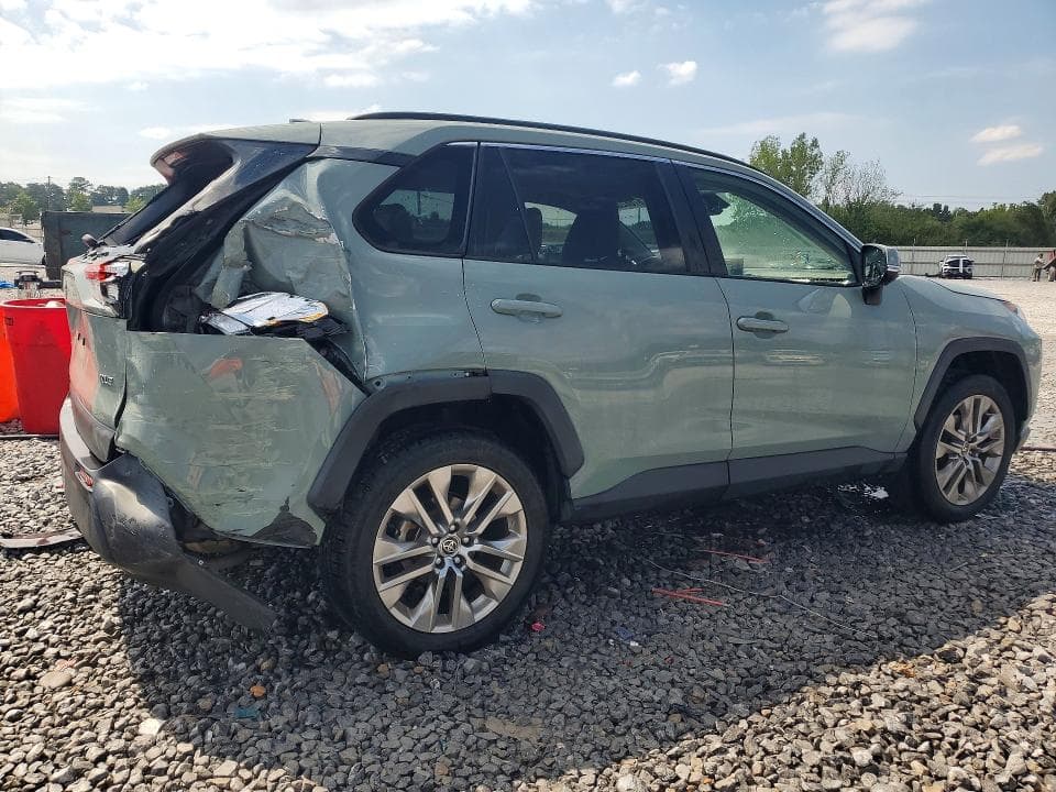 2020 TOYOTA RAV4 XLE PREMIUM 3