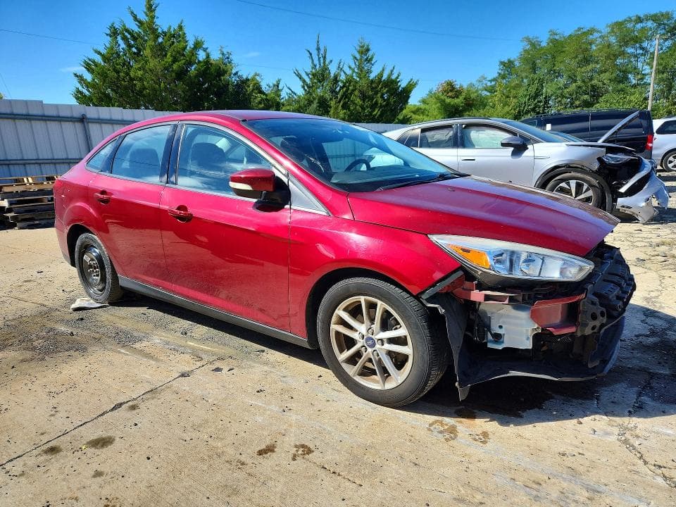 2017 FORD FOCUS SE 4