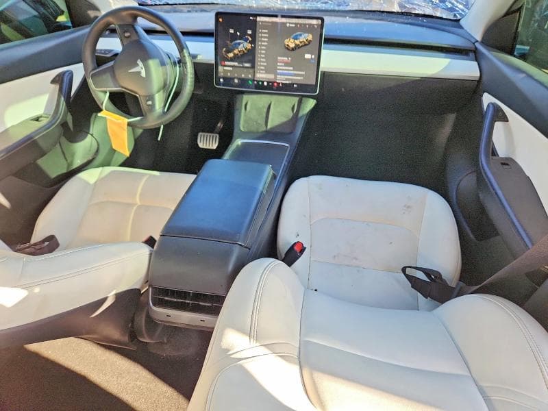 2022 TESLA MODEL Y 8