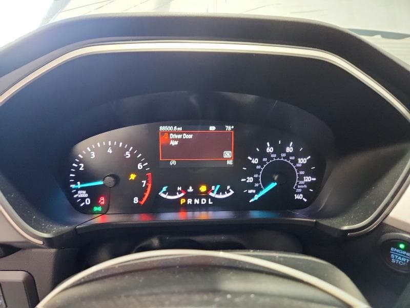 2020 FORD ESCAPE SE 9