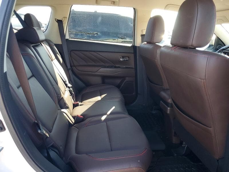 2018 MITSUBISHI OUTLANDER SE 11