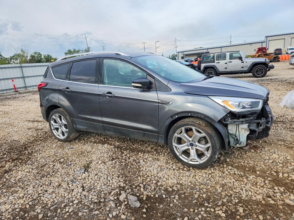 2019 FORD ESCAPE TITANIUM 4