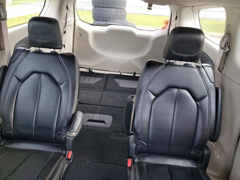 2023 CHRYSLER PACIFICA TOURING L 10