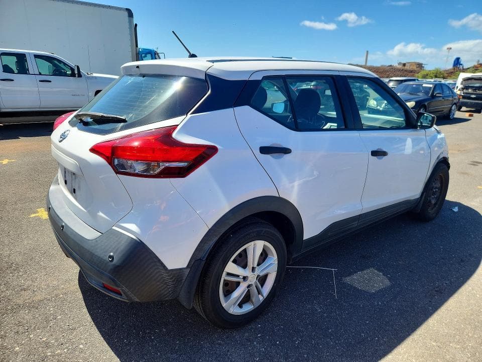 2020 NISSAN KICKS S 3