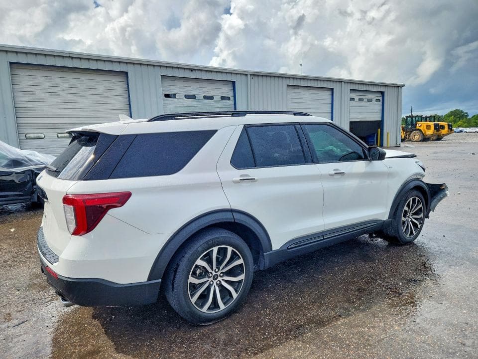 2023 FORD EXPLORER ST-LINE 3