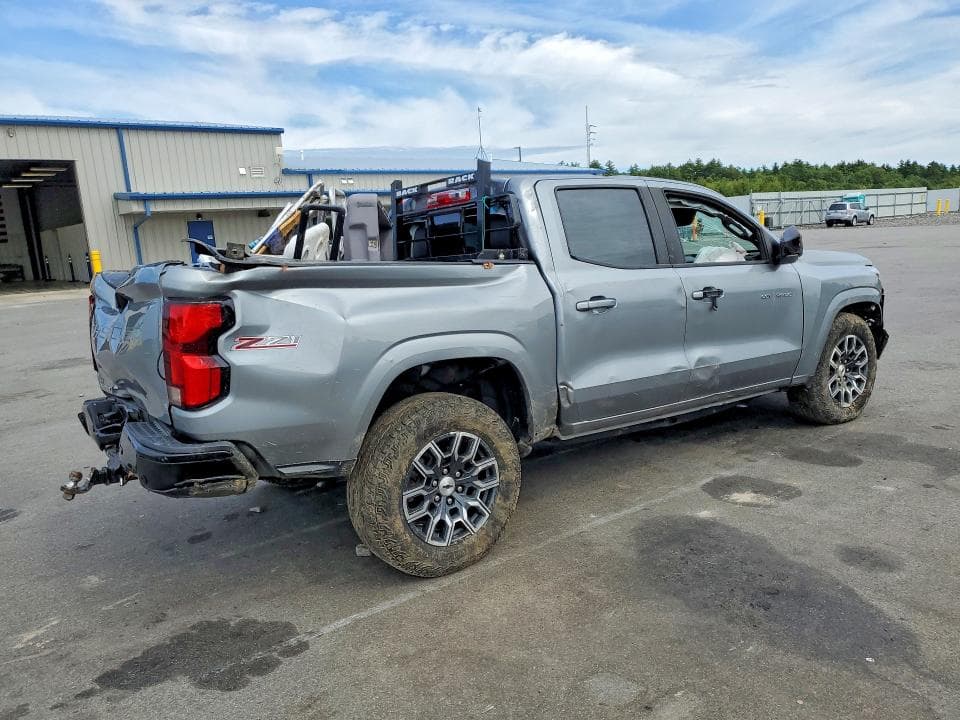 2023 CHEVROLET COLORADO Z71 3