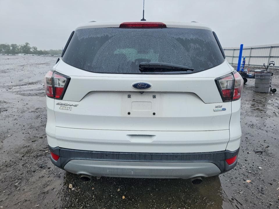 2017 FORD ESCAPE SE 6