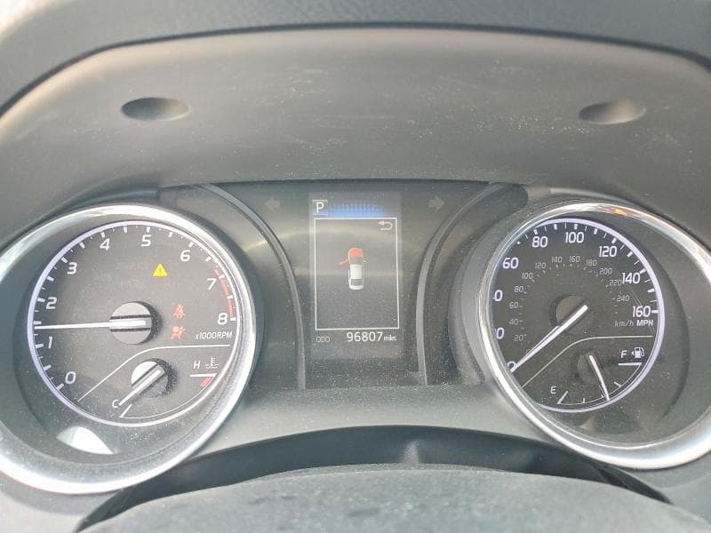 2019 TOYOTA CAMRY LE 9