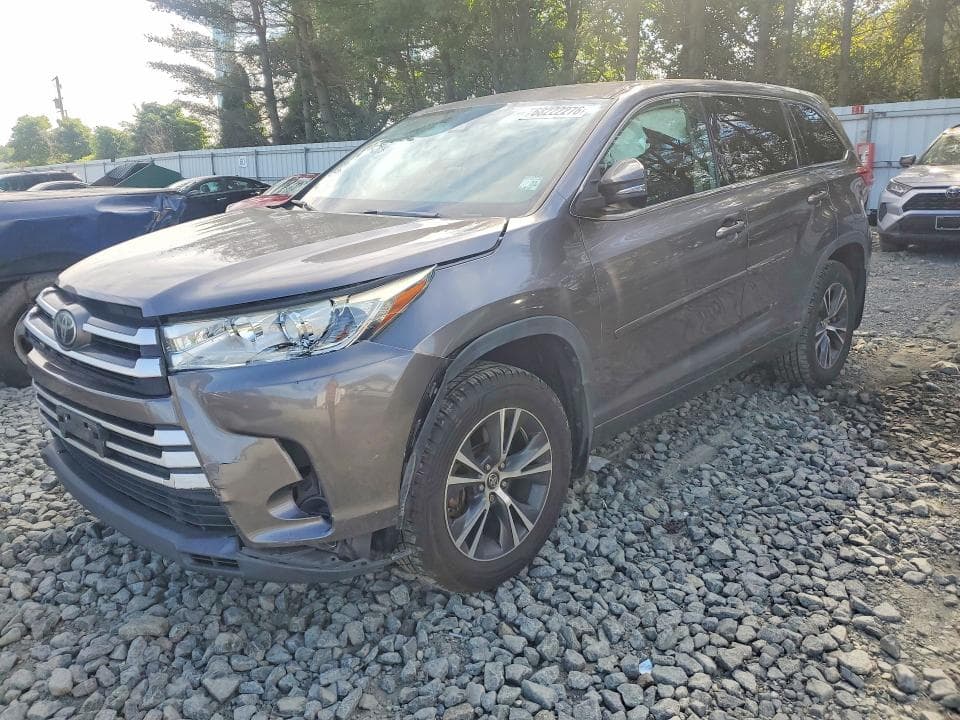 2018 TOYOTA HIGHLANDER LE - 1