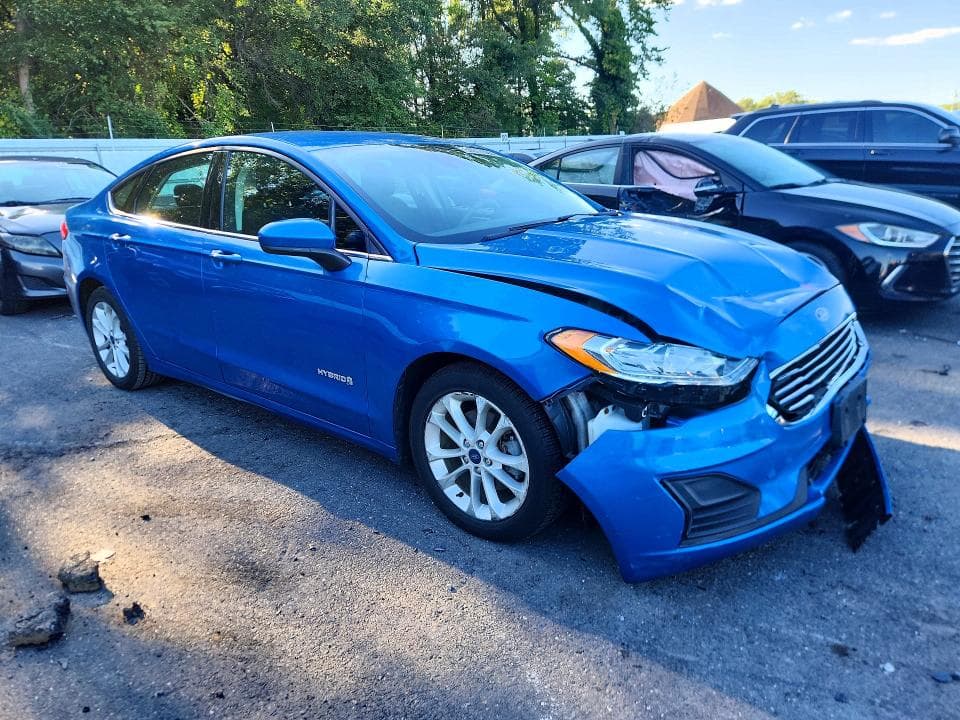 2019 FORD FUSION SE 4