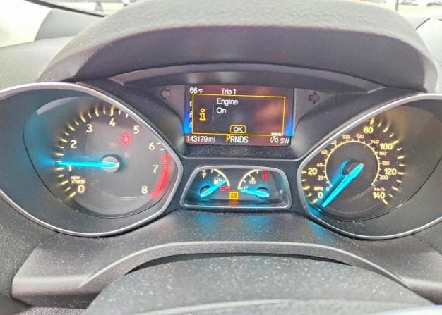 2017 FORD ESCAPE SE 9