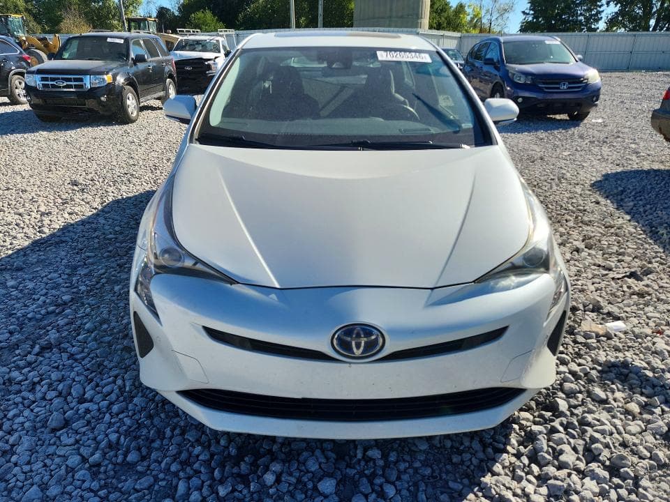 2017 TOYOTA PRIUS THREE 5