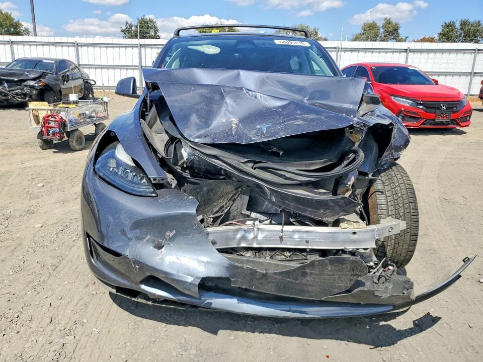2023 TESLA MODEL Y 5