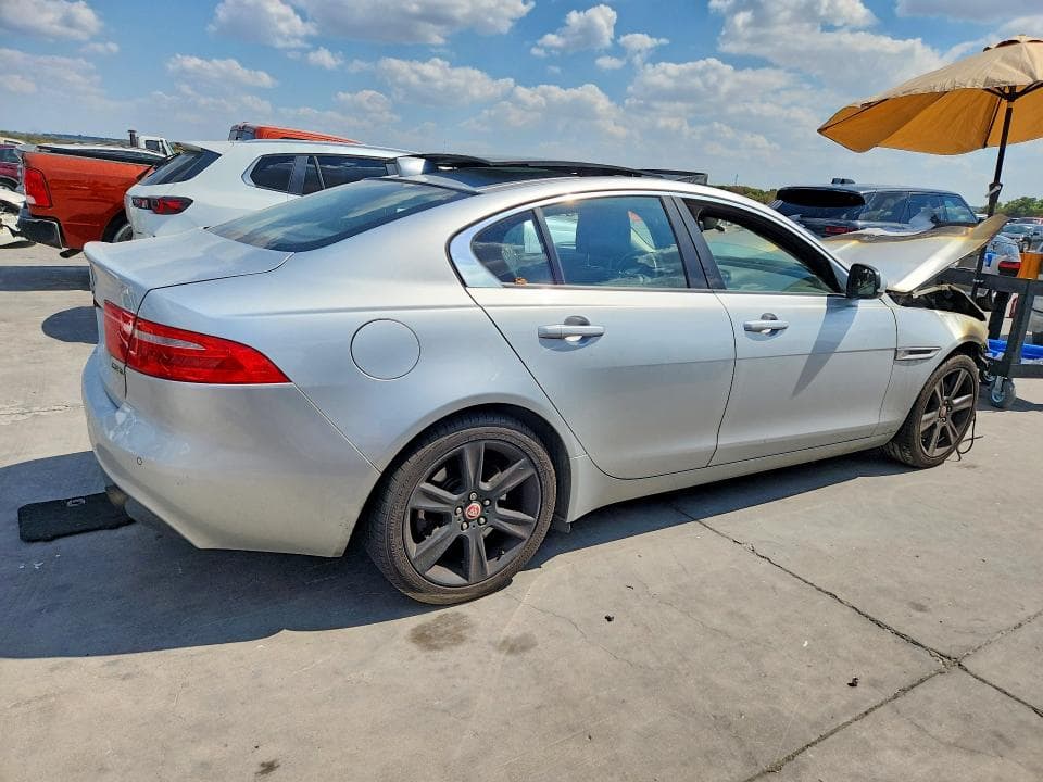 2017 JAGUAR XE PREMIUM 3