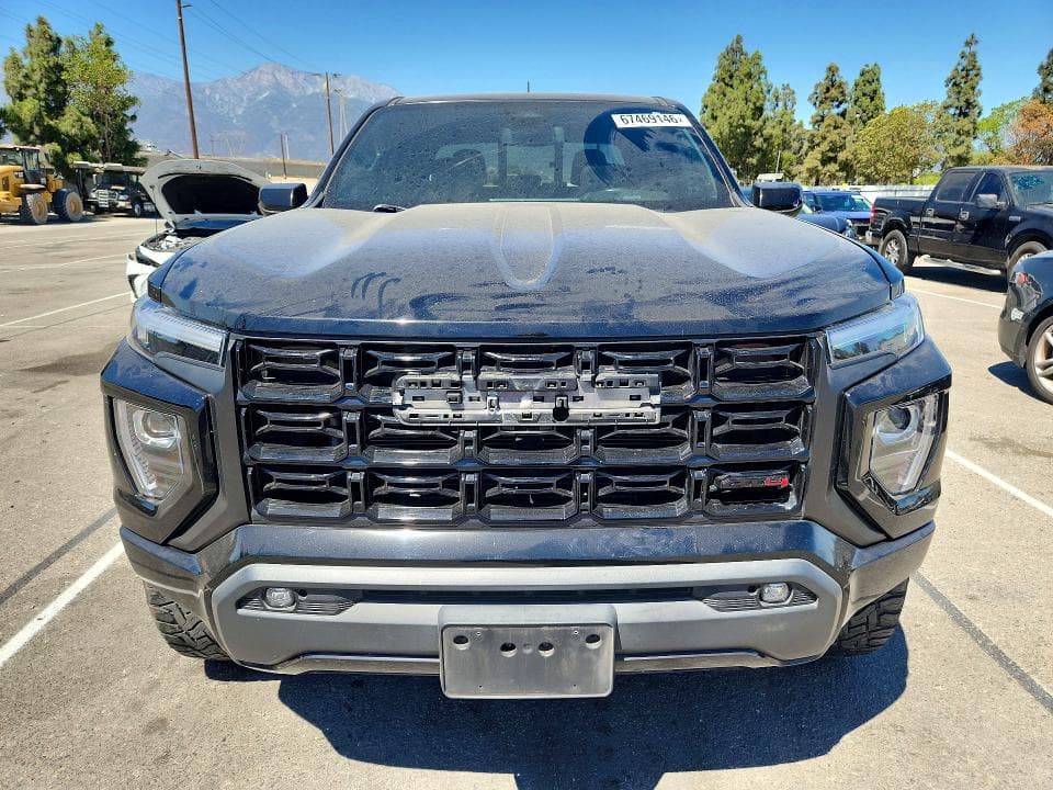 2023 GMC CANYON AT4 5
