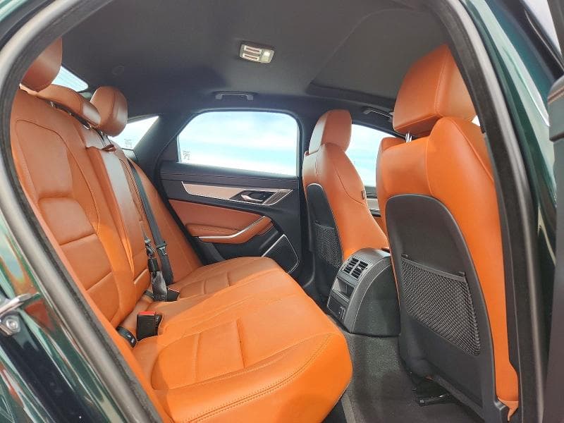 2021 JAGUAR XF R-DYNAMIC SE 10