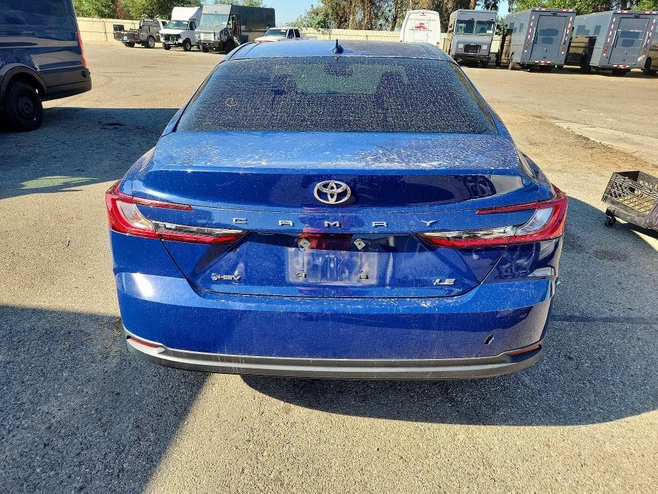 2025 TOYOTA CAMRY LE 6