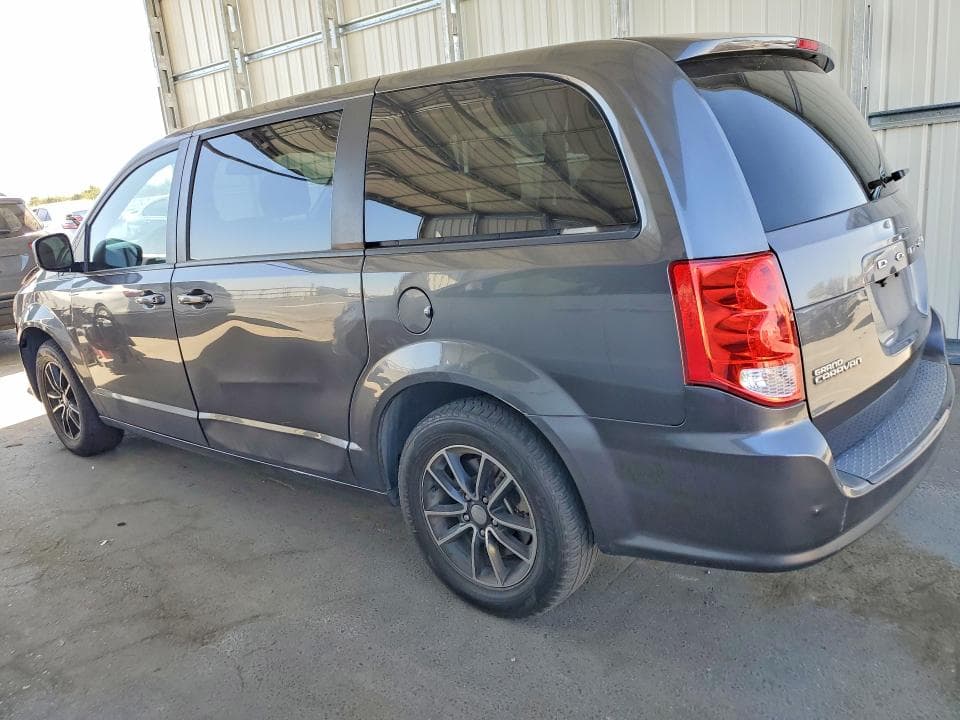 2018 DODGE GRAND CARAVAN SE 2