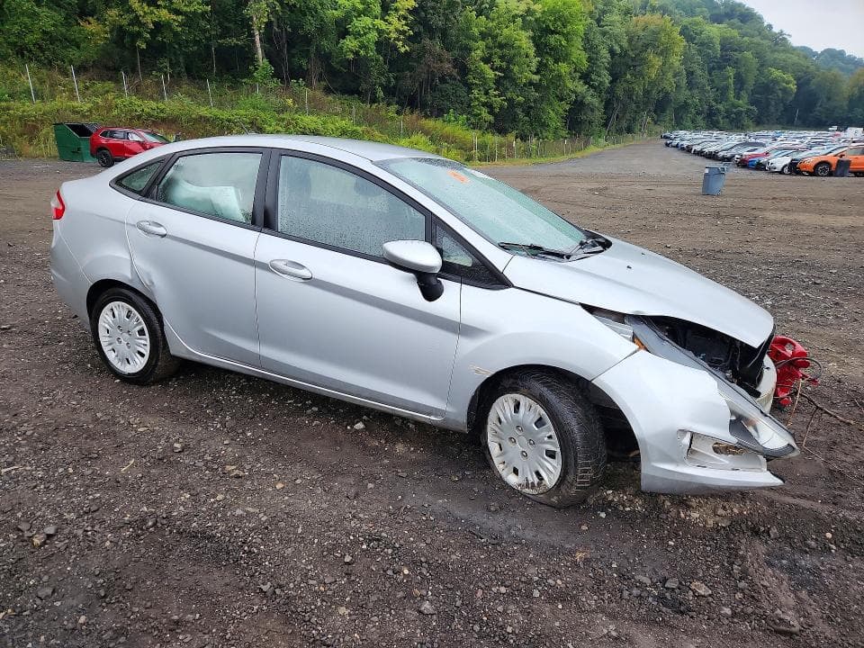 2017 FORD FIESTA S 4