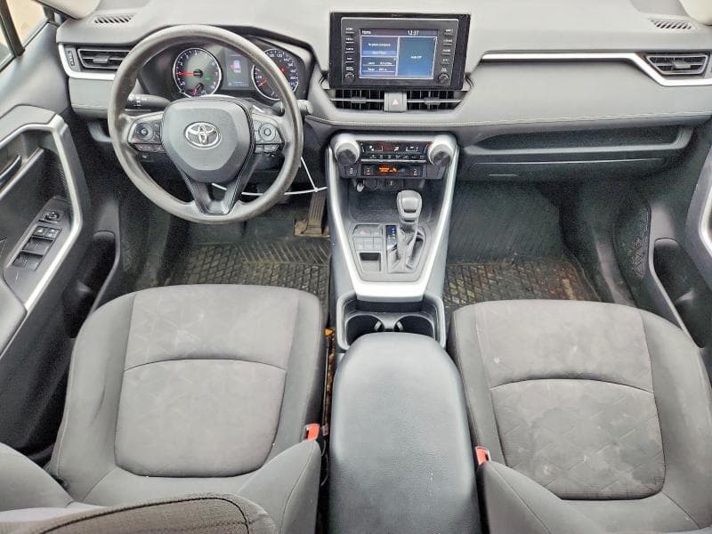 2019 TOYOTA RAV4 LE 8