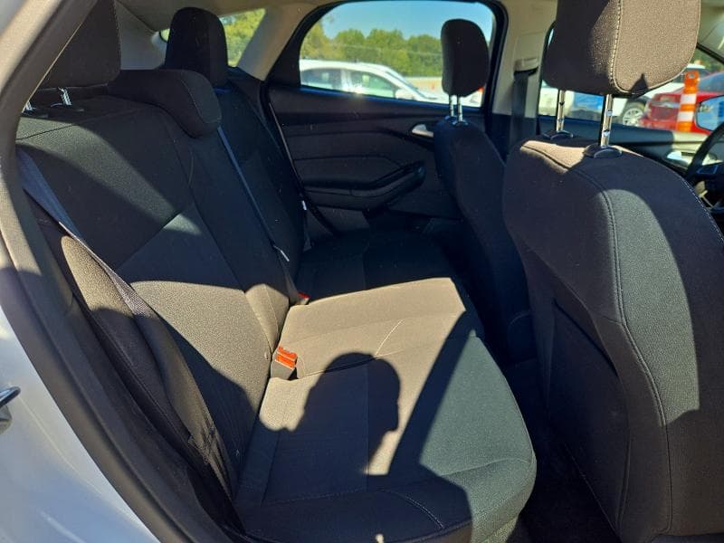 2018 FORD FOCUS SE 10